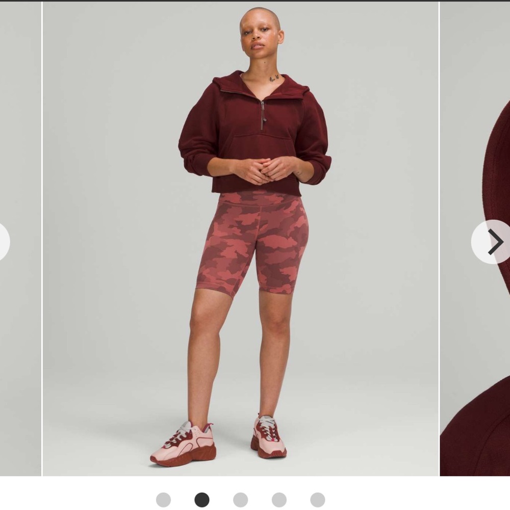 Lululemon Scuba Oversized 1/2 Zip Hoodie
Red Merlot M/L